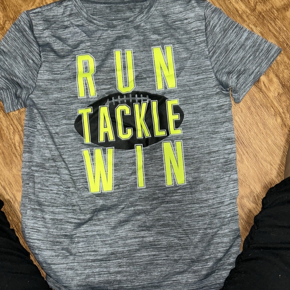 Kinetic 2pc set 6/7 Run Tackle Win on shirt no strings for shorts